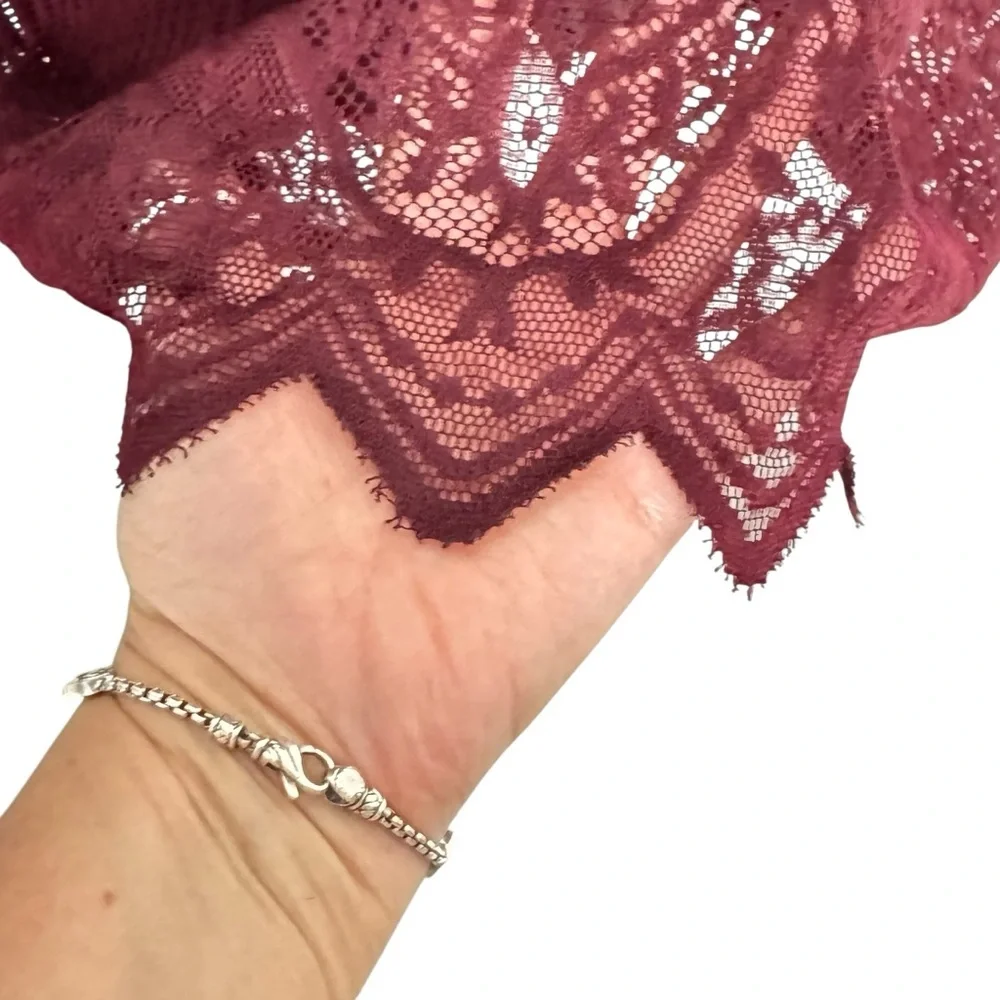 Elegant Burgundy lace dress 1X‎ bell sleeves size holiday wedding guest party